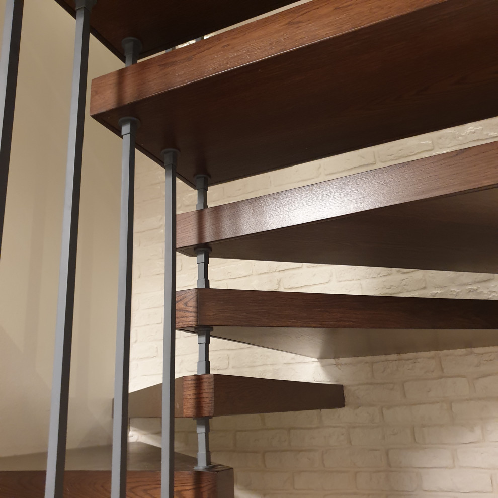 Лестницы из металла