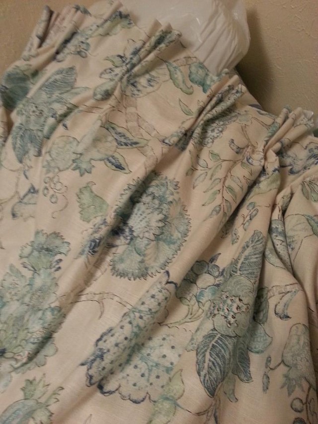 Are pleated curtains out of style?