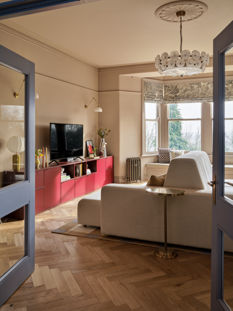 Sheffield - Living Room & Hallway