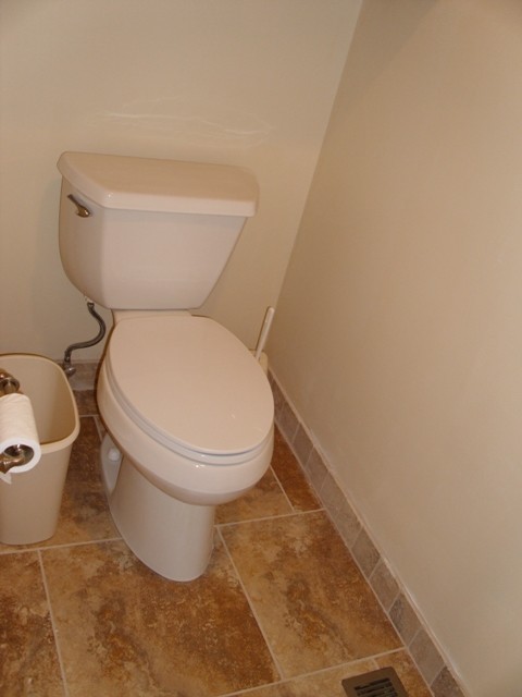 Bathroom traditional-bathroom