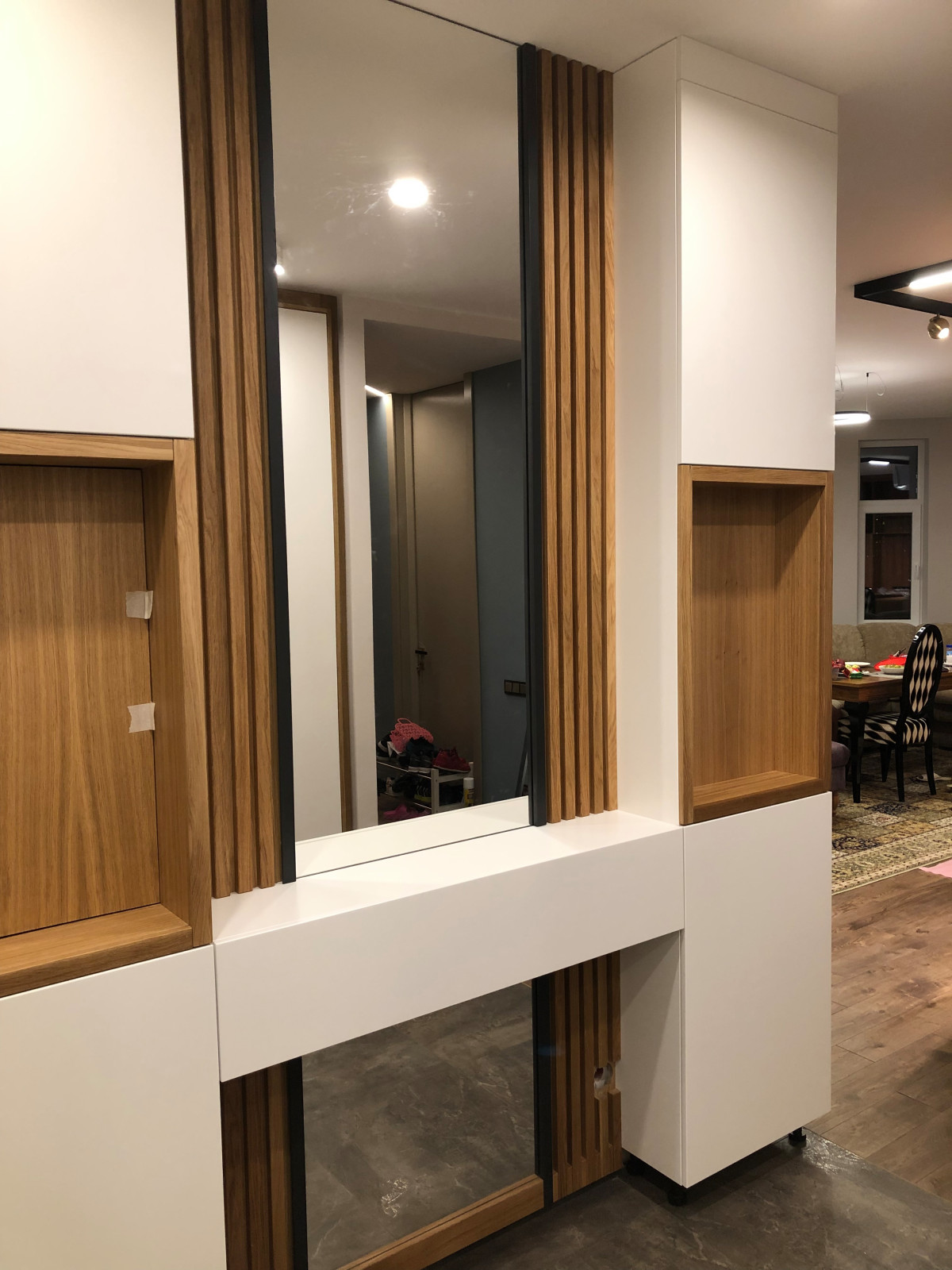 Шкаф в прихожую