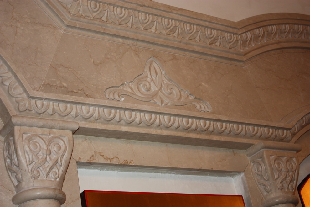 Иконостас в храме Пирогово.Московская область.