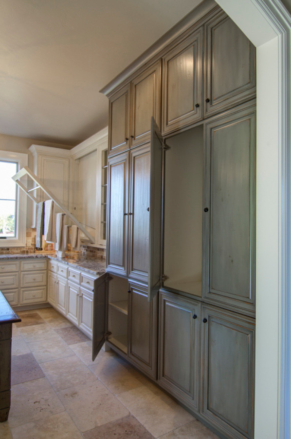 Home design - transitional home design idea