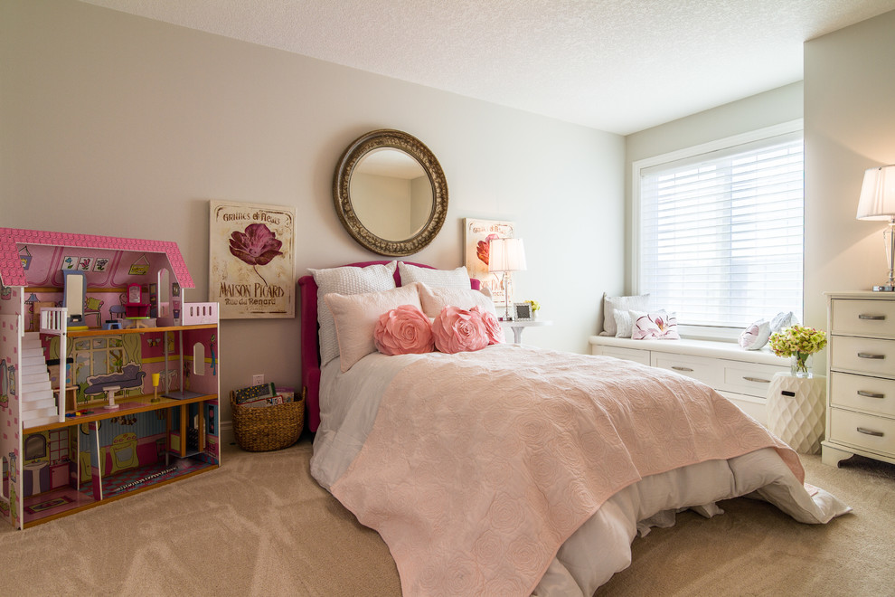 Inspiration for a mid-sized traditional kids' bedroom for kids 4-10 years old and girls in Calgary with beige walls and carpet.