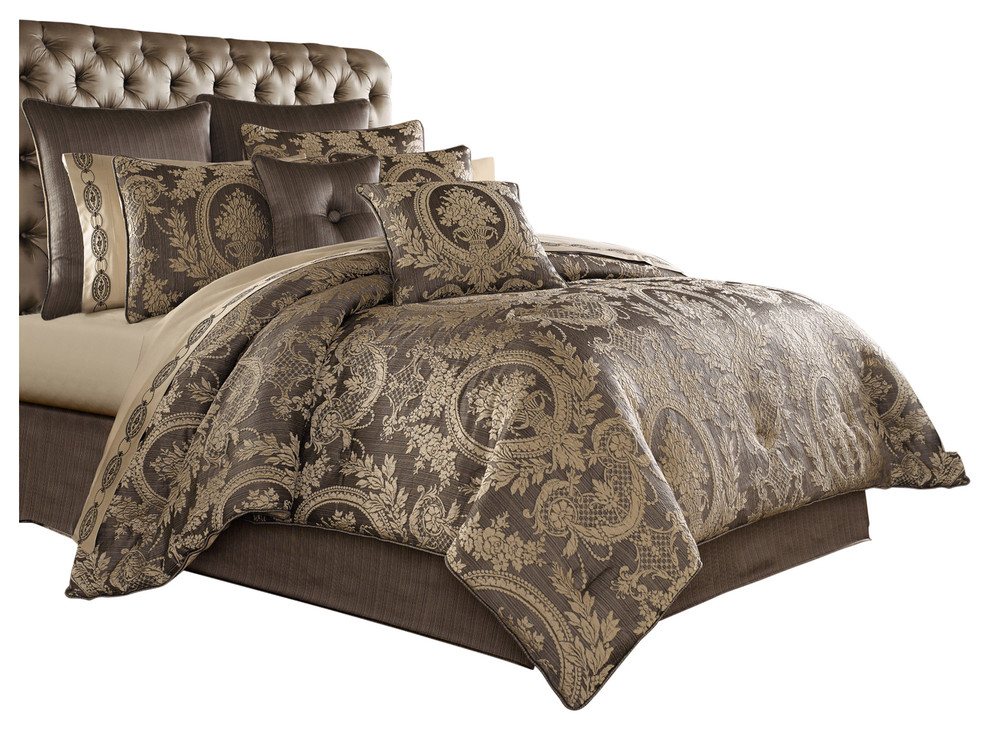 Five Queens Court Neapolitan 4 Piece Queen Comforter Set, 92x96