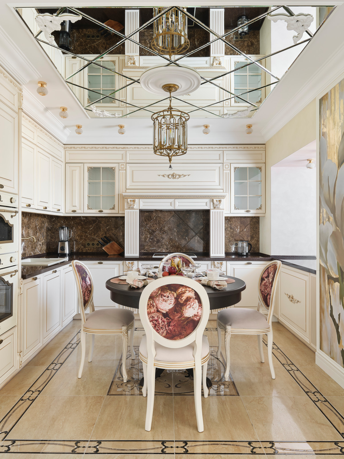 Квартира на ул. Мельникайте 173 м2