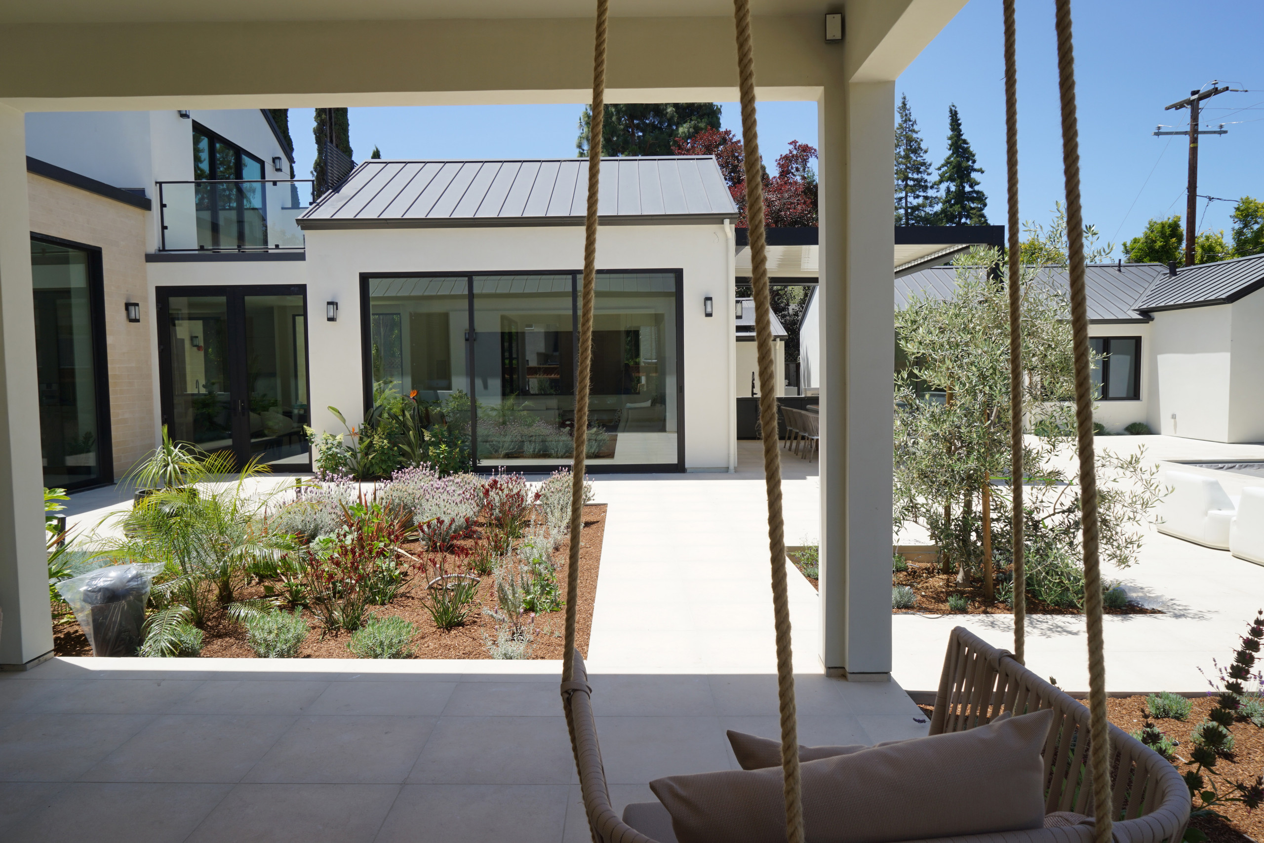 Modern Courtyard Landscape Design