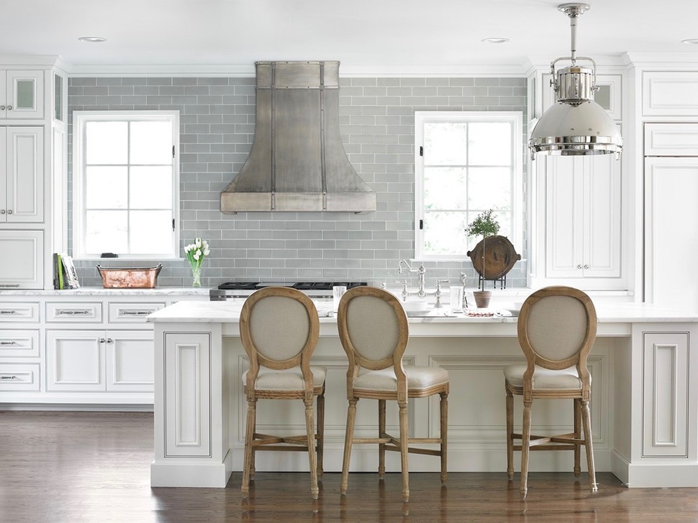 Inspiration for a transitional kitchen remodel in Toronto