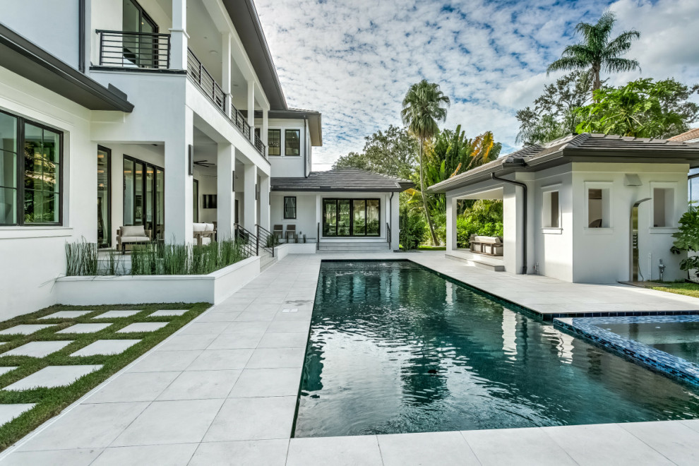 Key West-Style Modern Pool Home