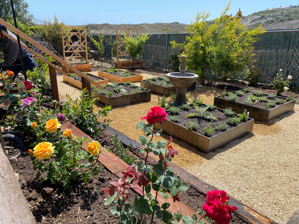 San Pedro, CA - English Potager Style Culinary Garden