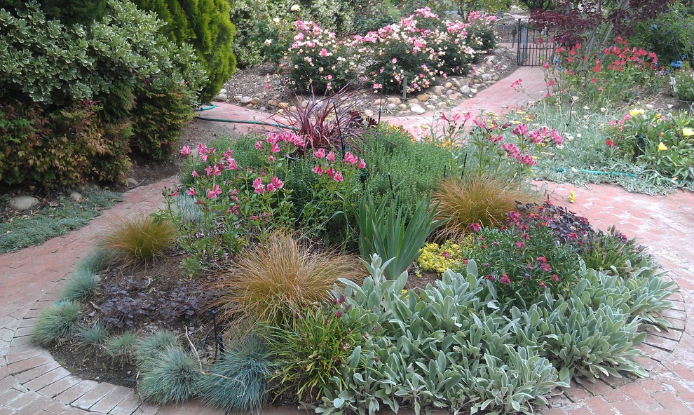 Klassischer Garten in San Diego