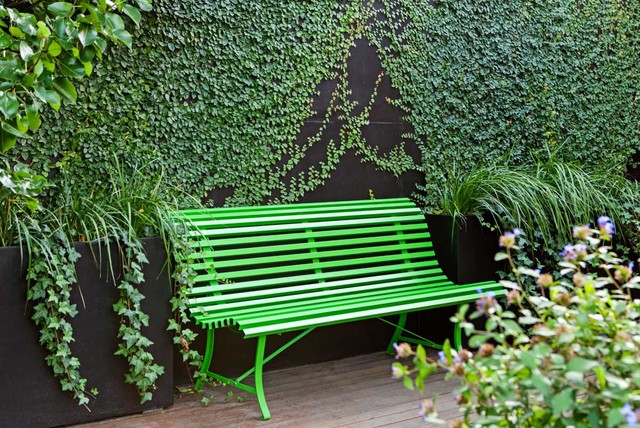 Glen Iris Family Garden contemporary-deck