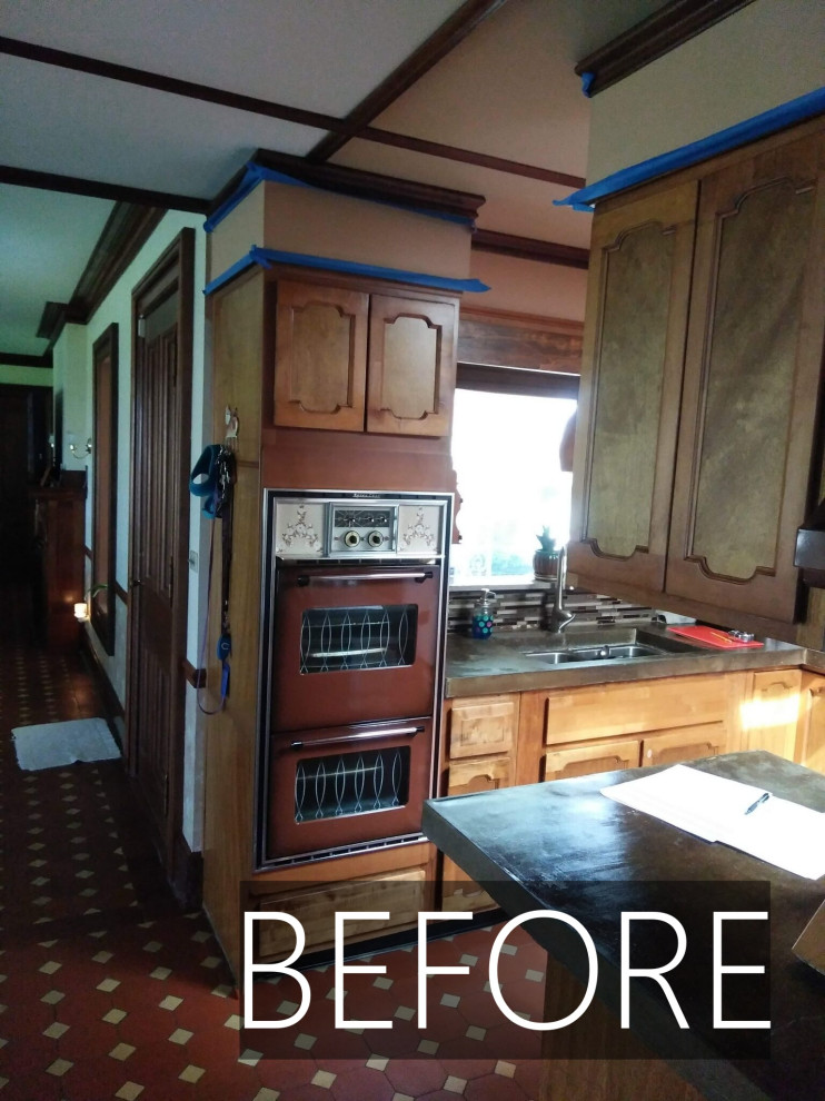 Home design - transitional home design idea in Indianapolis