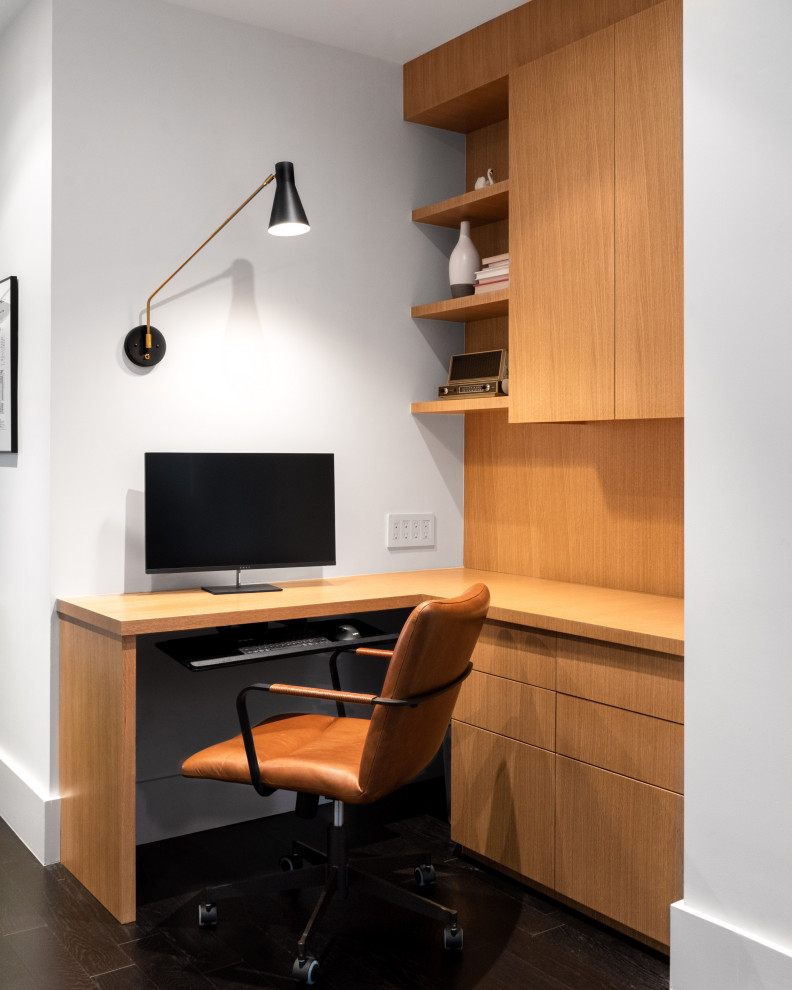 This is an example of a scandinavian home office in Toronto.