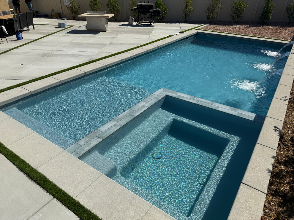 Aqua White - Mini Pebble Finish