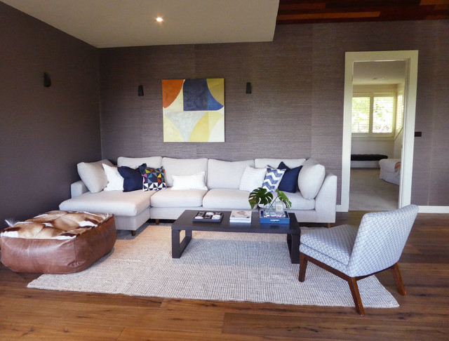 Heritage modern modern-living-room