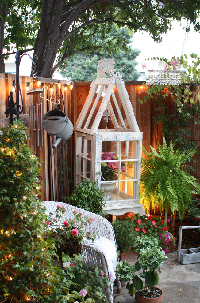 Traditional patio in San Francisco.