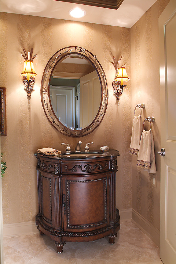 Example of a transitional bathroom design in Cincinnati