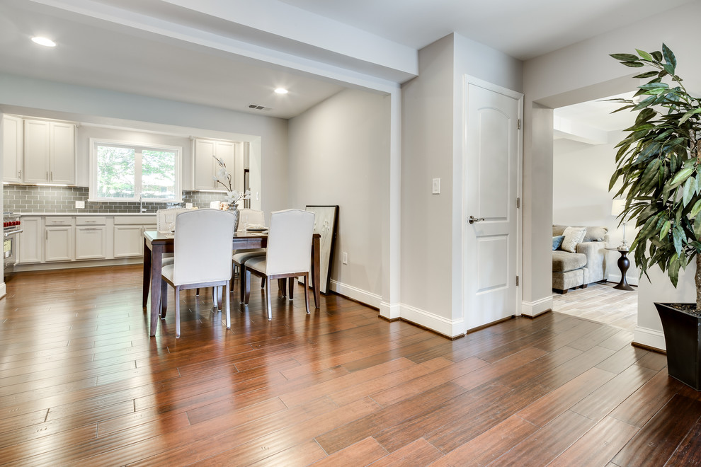 Example of a transitional kitchen design in DC Metro