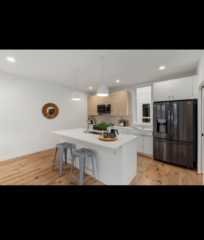 Seattle Six Unit Townhomes