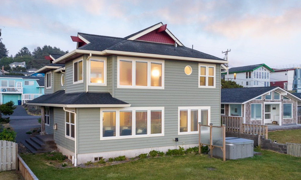 "Beach Me" Lincoln City, OR Short-term Rental Remodel
