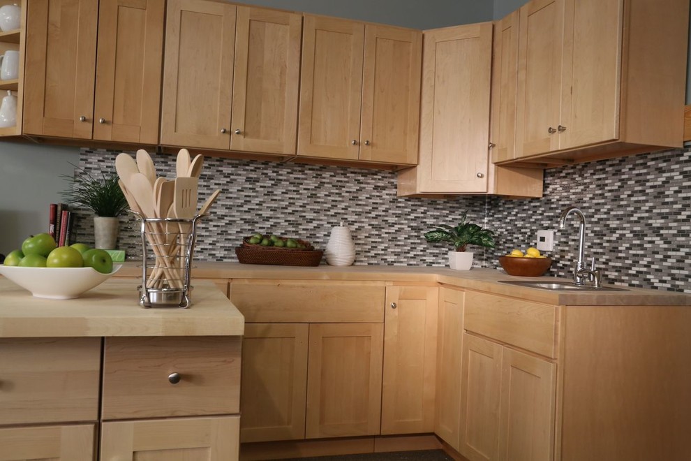 Findley & Myers Soho Maple Kitchen Detroit by To