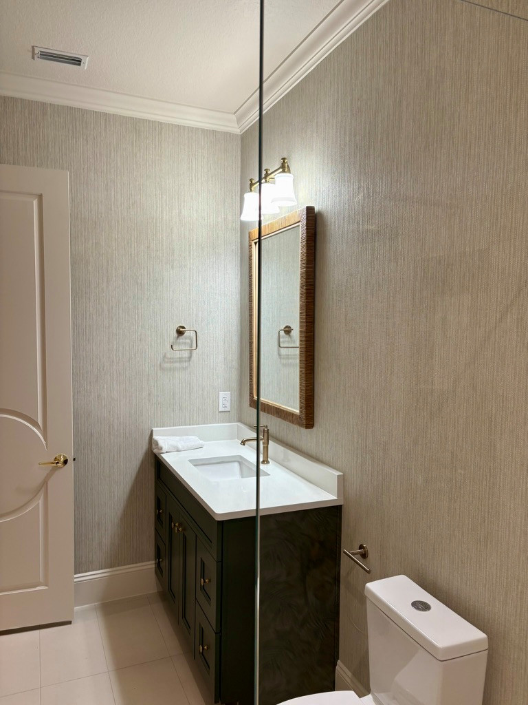 Tropical Mobility Friendly Guest Bathroom