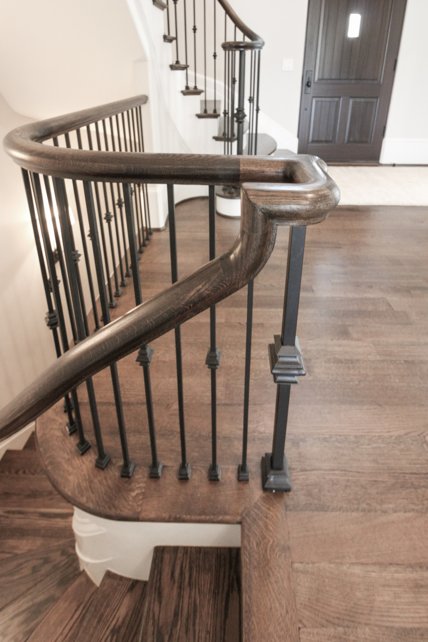 86_ Gorgeous Floating Curved Staircase, McLean VA 22066