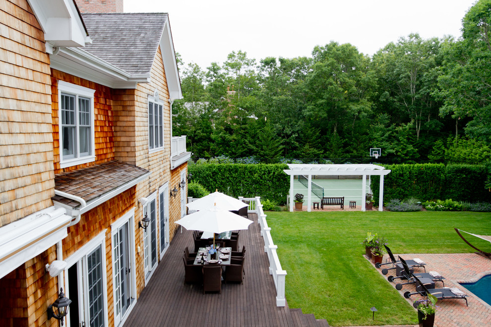 Traditional deck in New York.