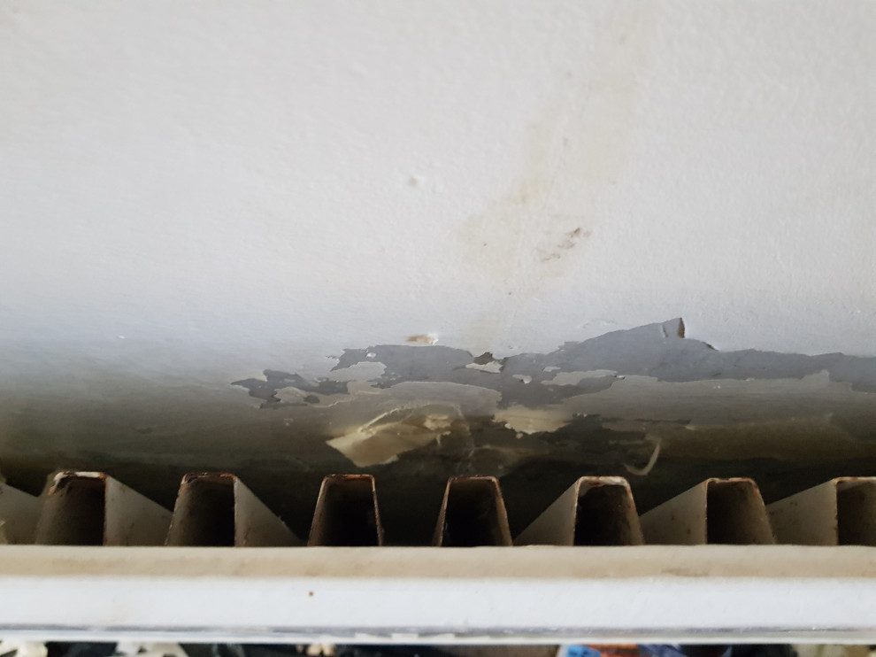 How to repair plaster/paint behind radiator Houzz UK