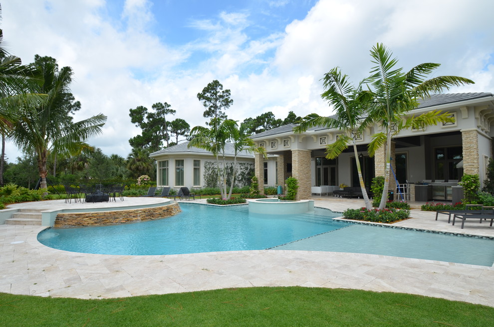 Contemporary custom-shaped pool in Miami.