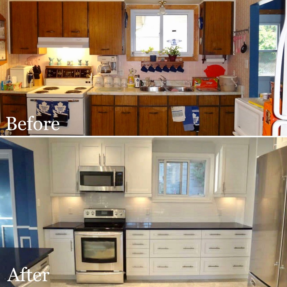 Example of a transitional kitchen design in Toronto