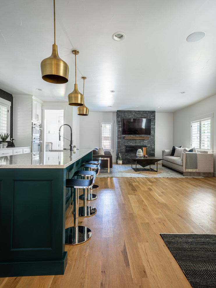 Contemporary Staging with Jewel Tones