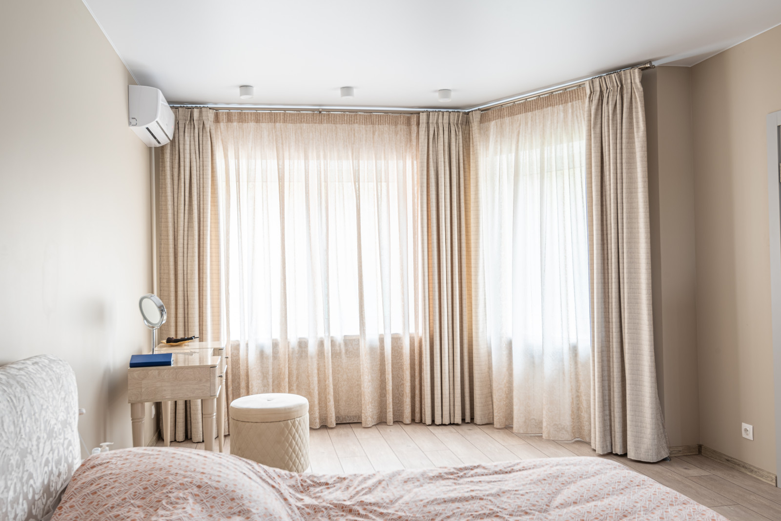 Шторы на заказ в таунхасе Москвы