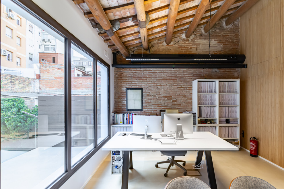 Despacho y sala de reuniones