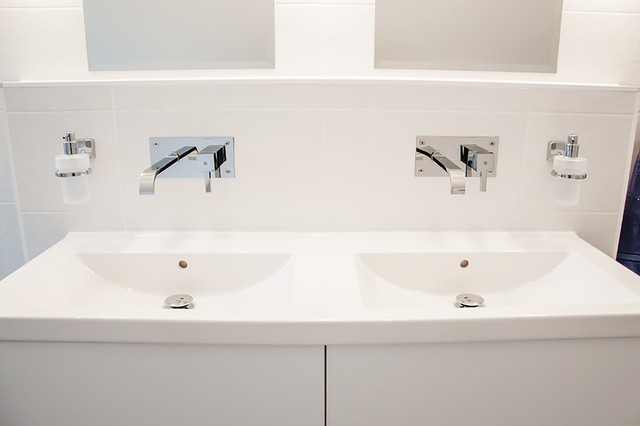 Badrum Kakel Och Klinker Minimalistisch Badezimmer Goteborg Von Halmstad Kakelhus