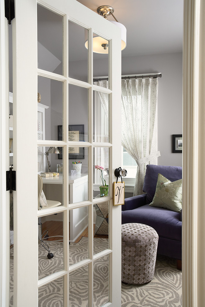 Home design - contemporary home design idea in Minneapolis