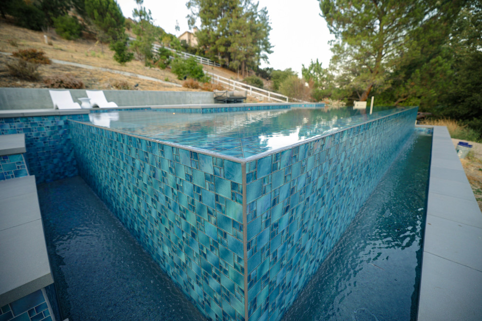 Agoura Hills New Build - Lobo Canyon