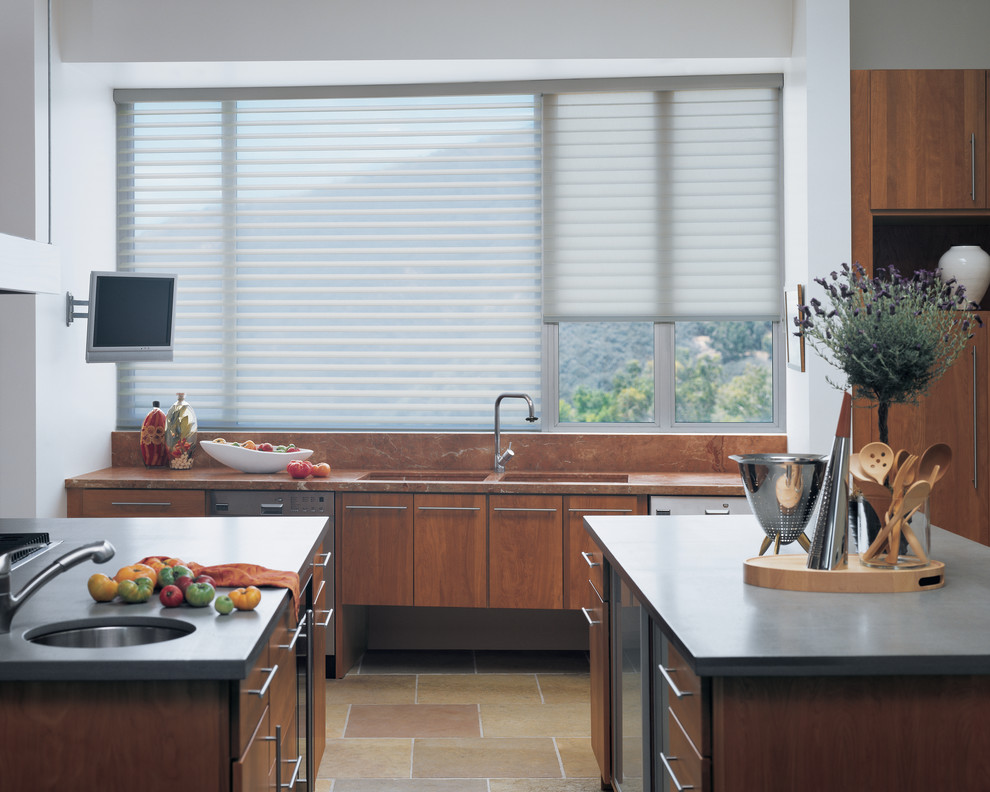 Kitchen - transitional kitchen idea