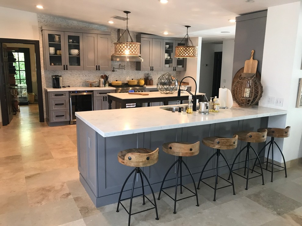 Kitchen - transitional kitchen idea