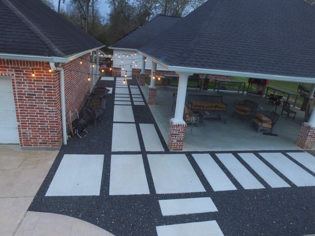 Mayo Residence modern-patio