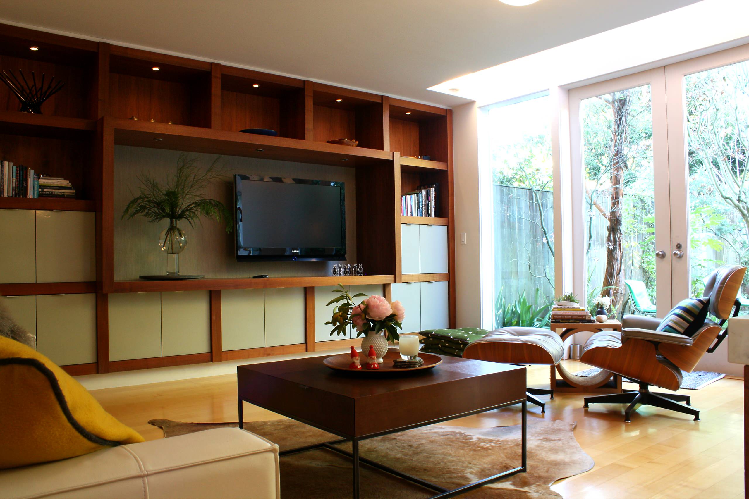 My Houzz: Sleekness and Soft Touches in a Midcentury Home