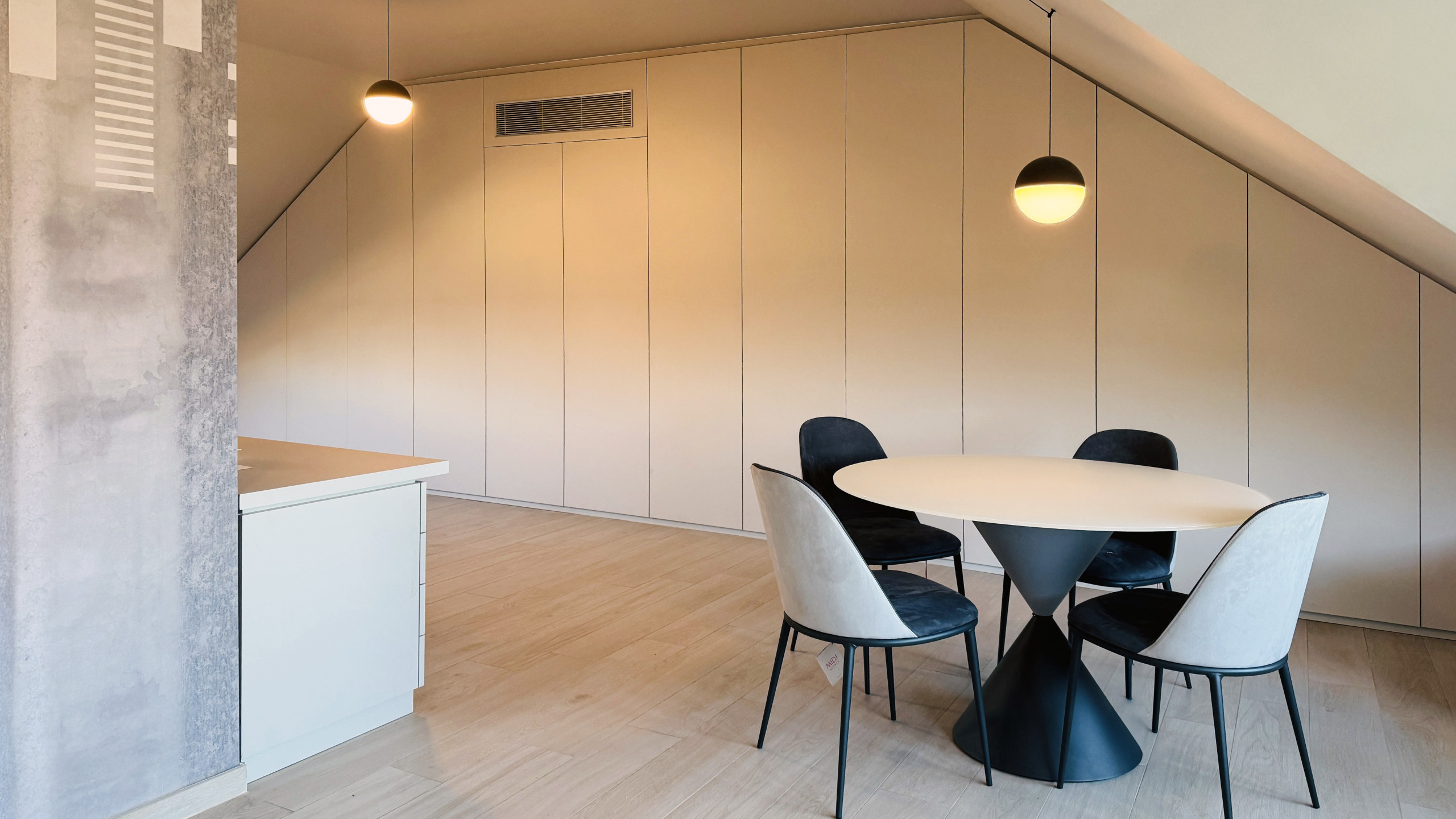 AD19 | Restyling villa | 450 MQ