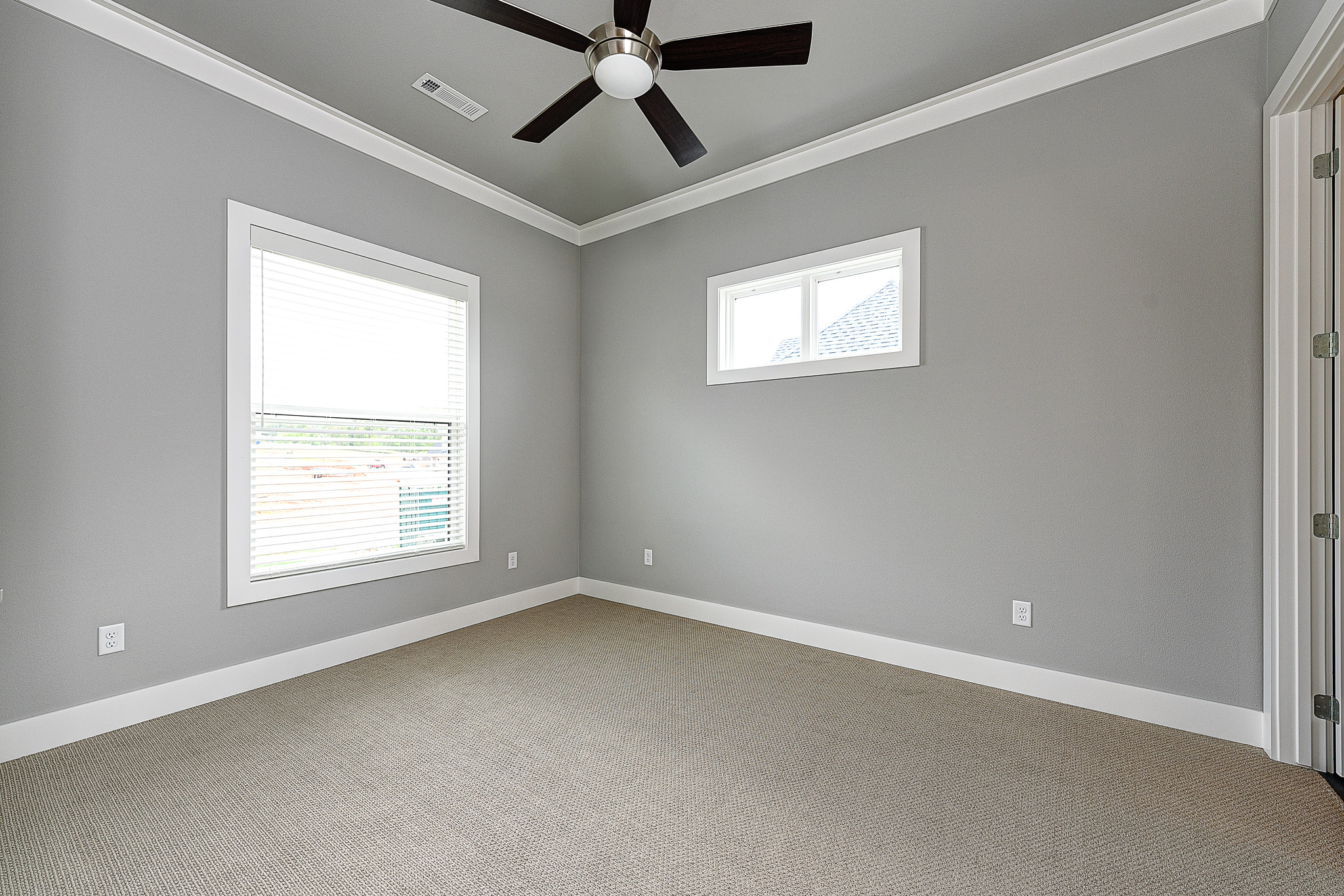 8004 W Bancroft ST _ SX056