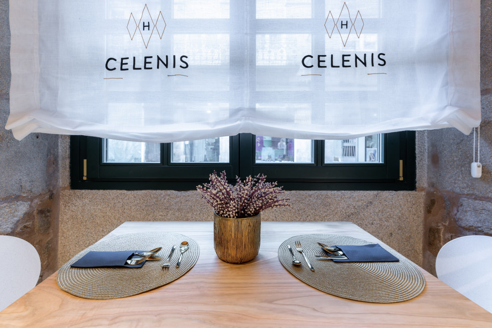 H Celenis