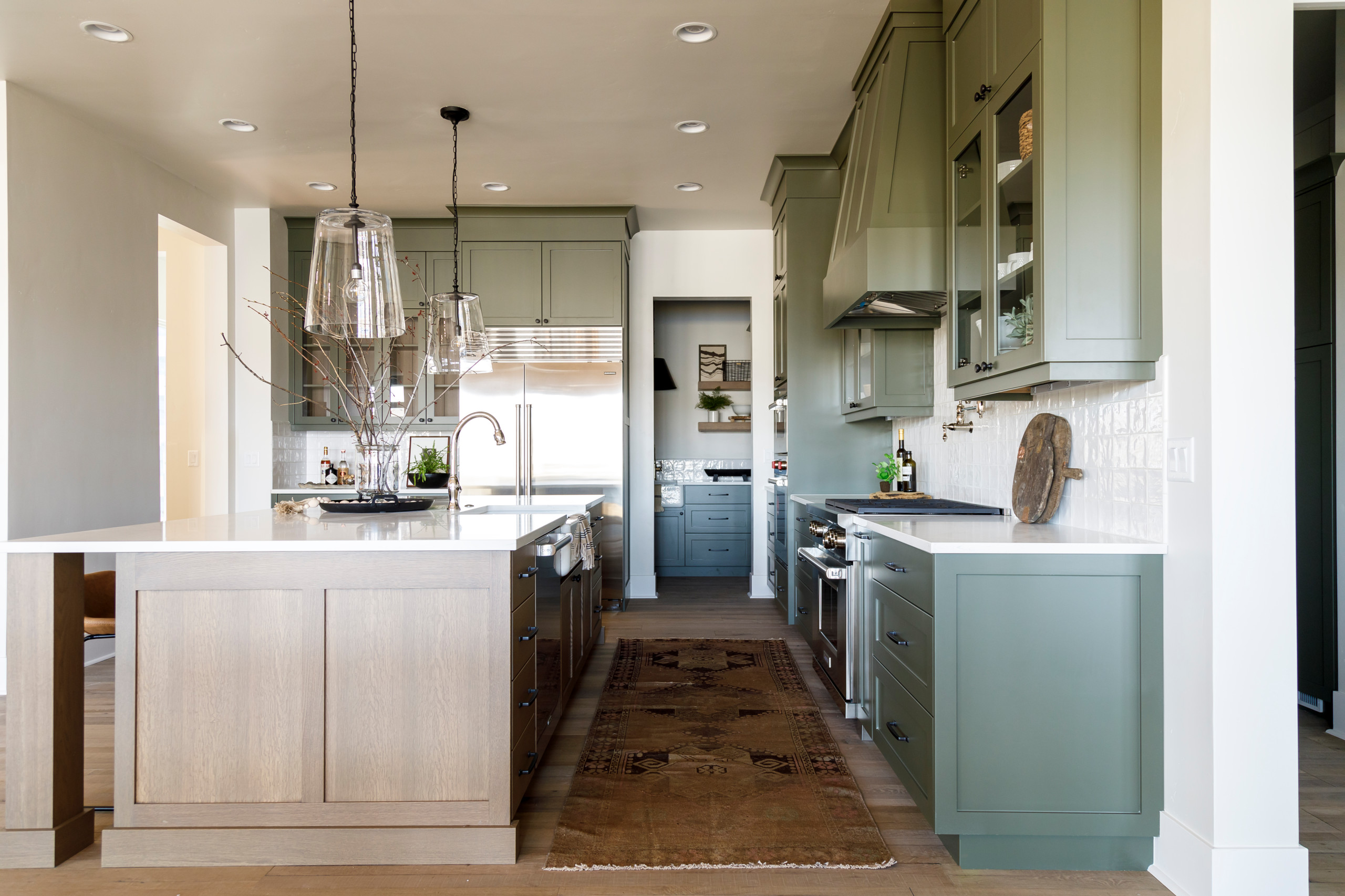 Houzz Tour: New Home With Classic Cottage Style