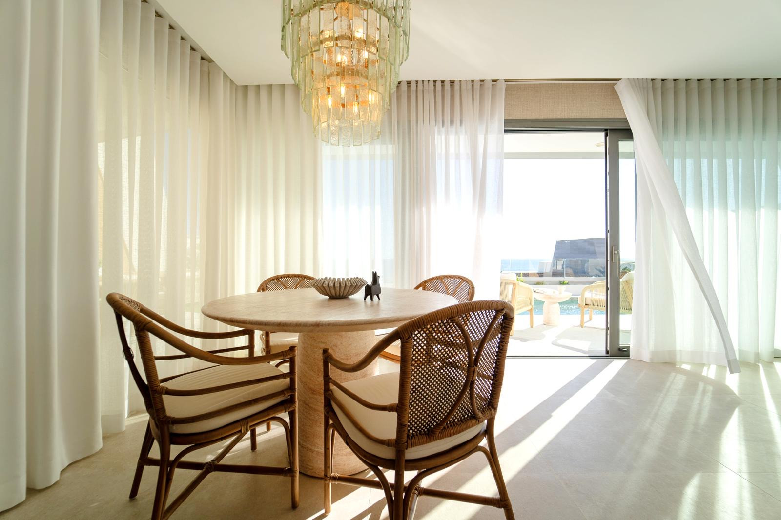 Example of a dining room design in Malaga