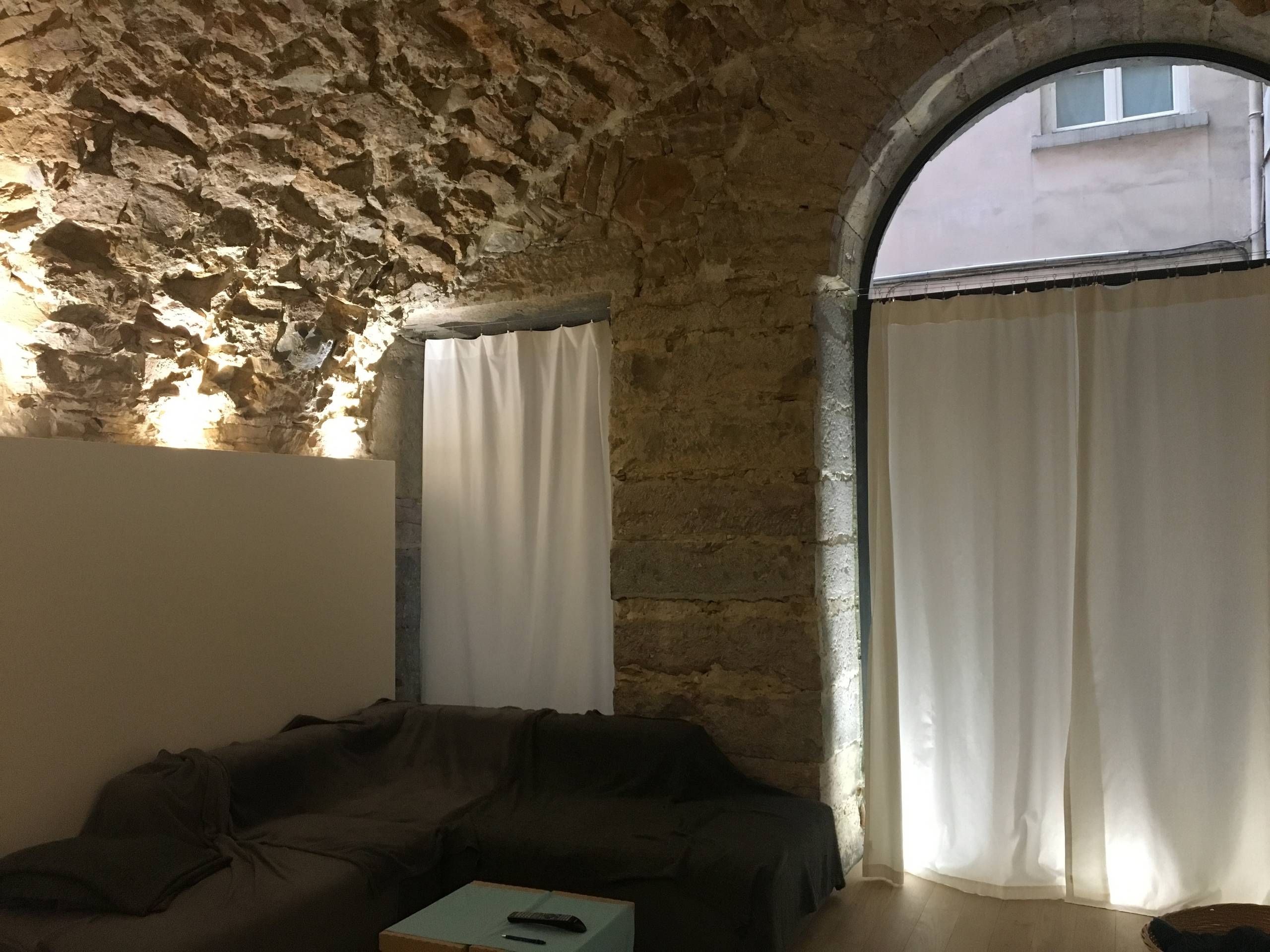 Anciennes écuries transformées en habitation