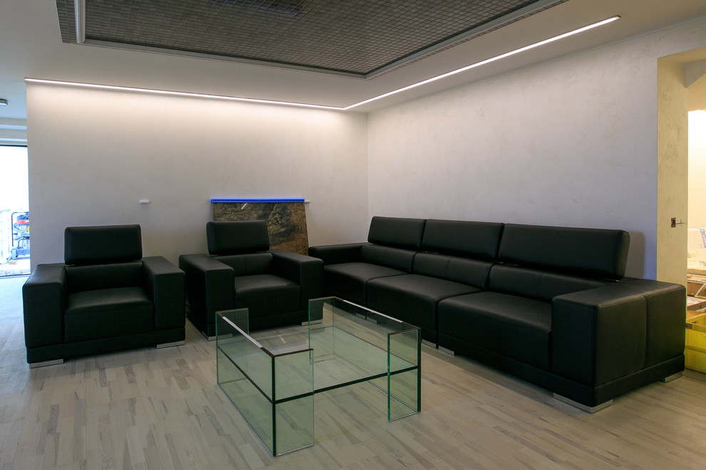 Переделка технического помещения в жилую зону - площадь - 140 м2