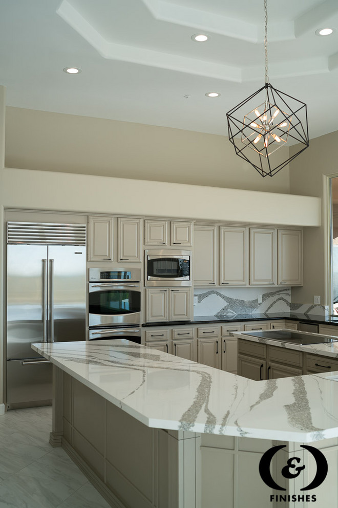 Home design - transitional home design idea in Phoenix